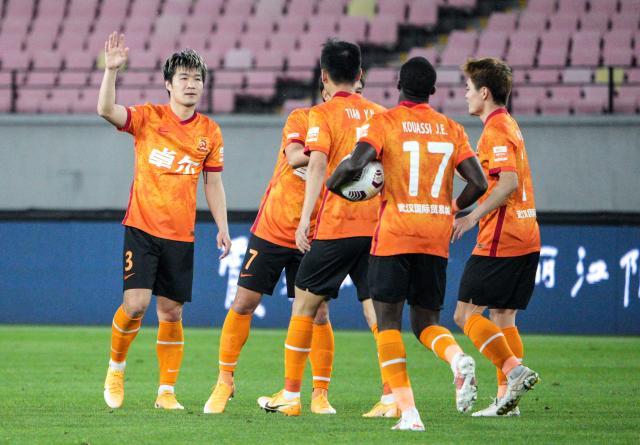 1634634988982051007.jpg 国际足联-【足协杯】刘云传射黄紫昌2助攻 武汉4比0青岛进8强